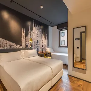 Otel Roxy, Milano
