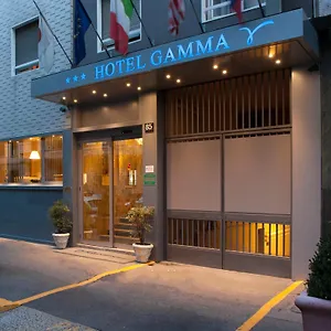 Otel Gamma, Milano
