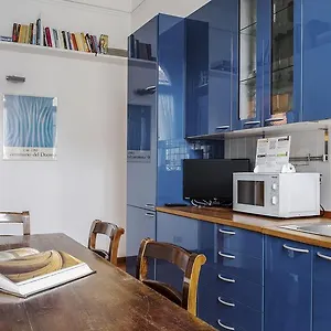 Hotel Piacenza, Milão